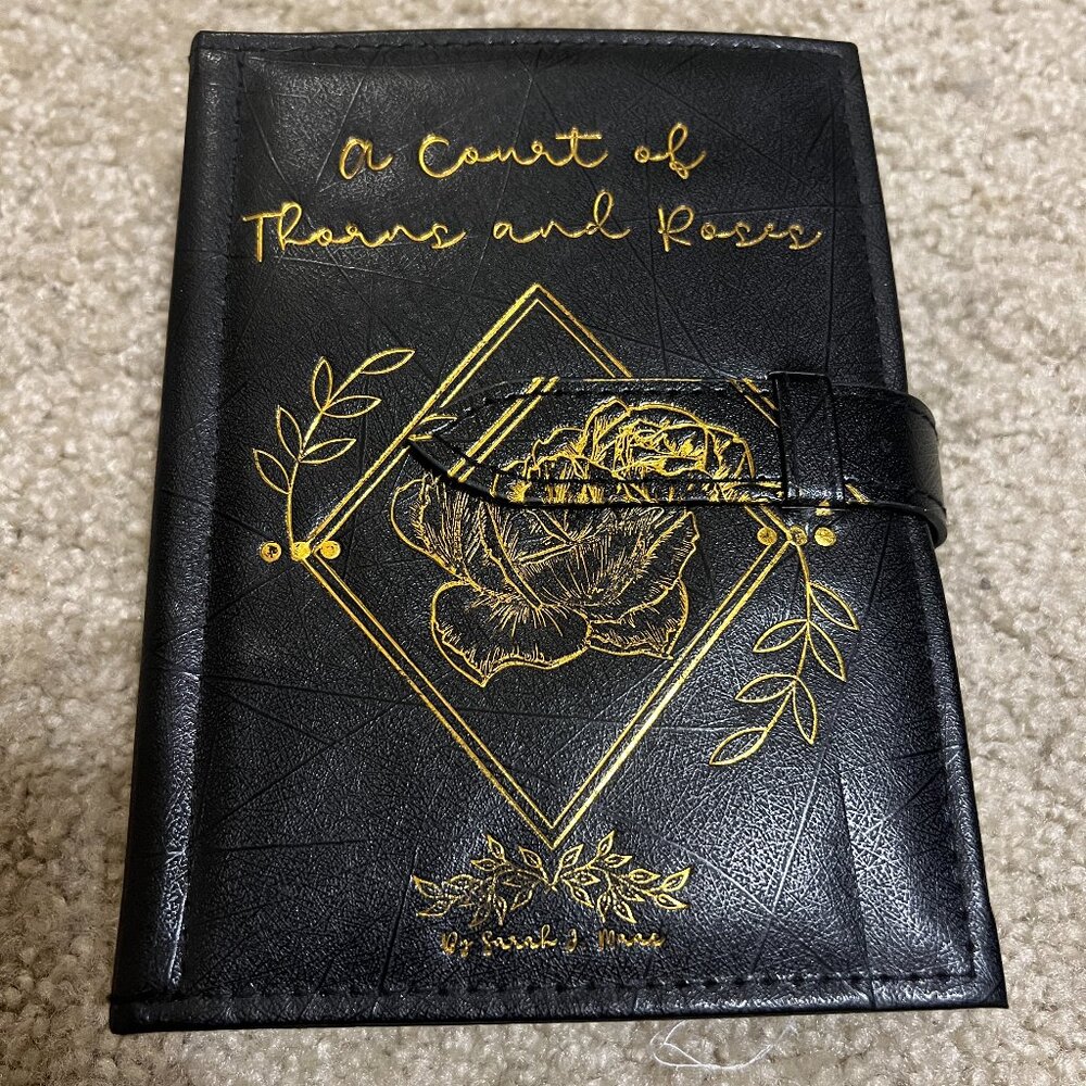 ACOTAR Earring and Pin Holder Album – Gold Foil Design